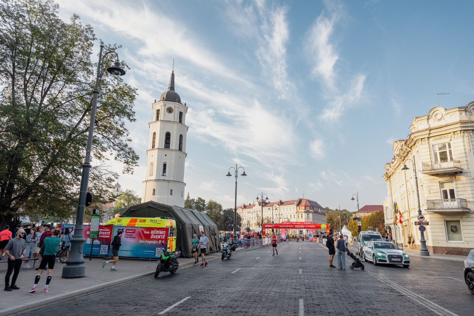 „Svarbu, kad pasirodytume lietuviams“: Vilniaus maratone – 1,2 tūkst. NATO karių