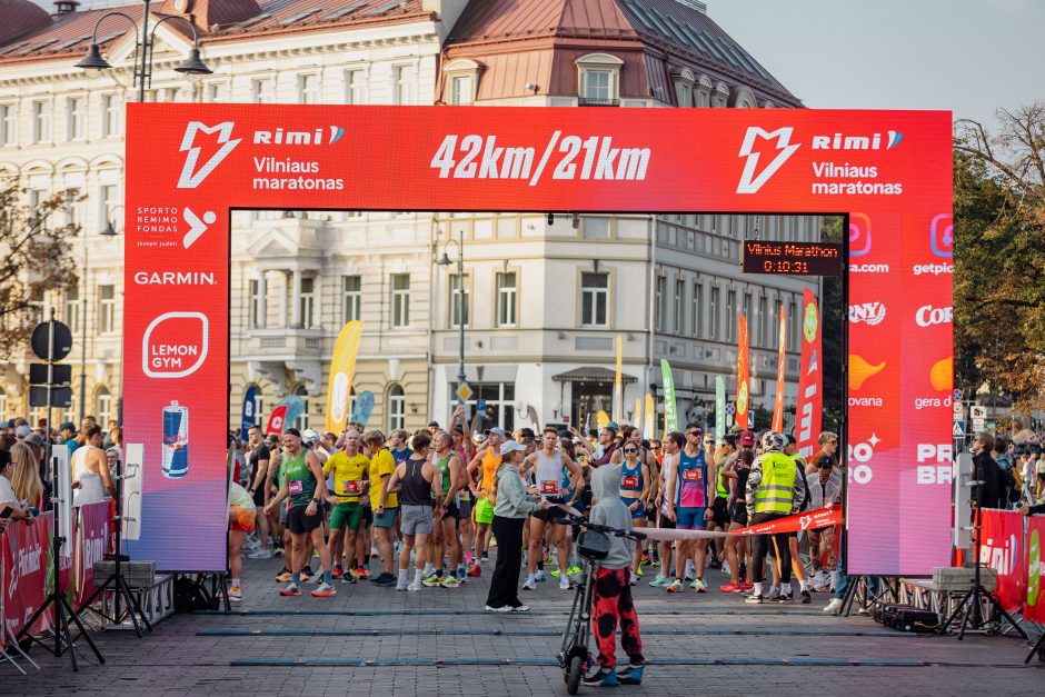 „Svarbu, kad pasirodytume lietuviams“: Vilniaus maratone – 1,2 tūkst. NATO karių