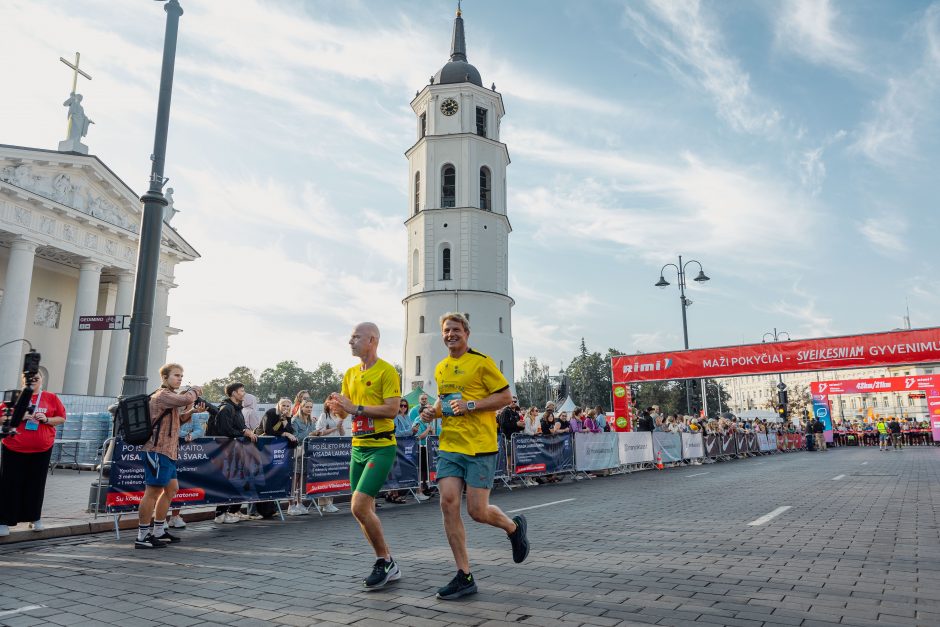 „Svarbu, kad pasirodytume lietuviams“: Vilniaus maratone – 1,2 tūkst. NATO karių