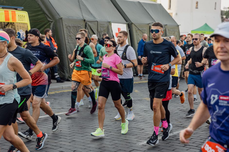 „Svarbu, kad pasirodytume lietuviams“: Vilniaus maratone – 1,2 tūkst. NATO karių