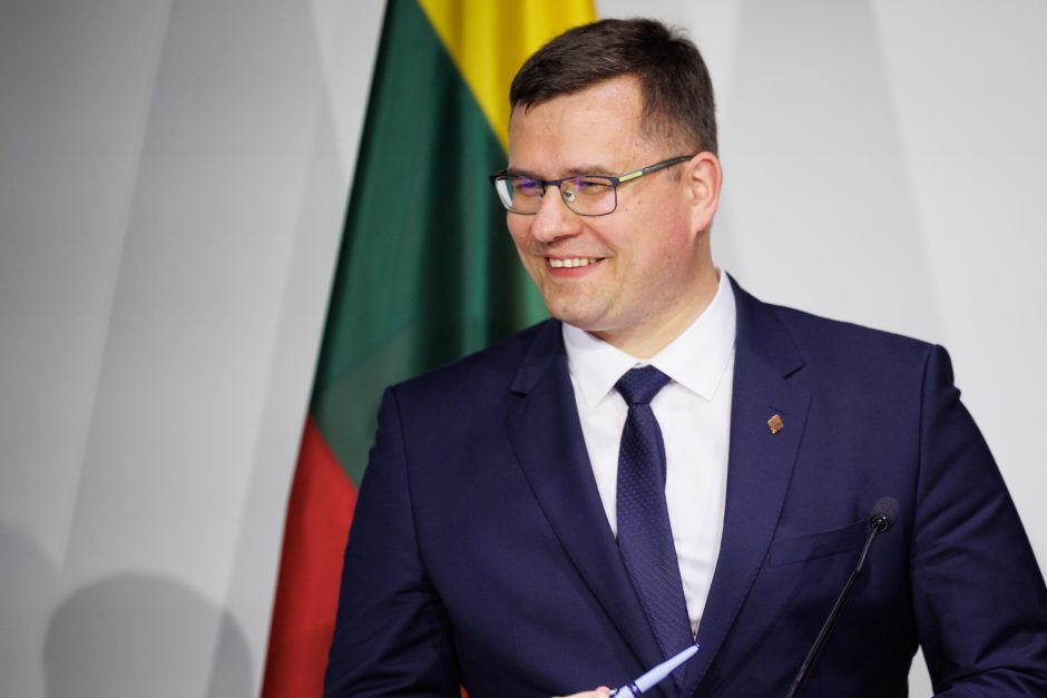 Baltijos šalių gynybos ministrų komunikato pasirašymas