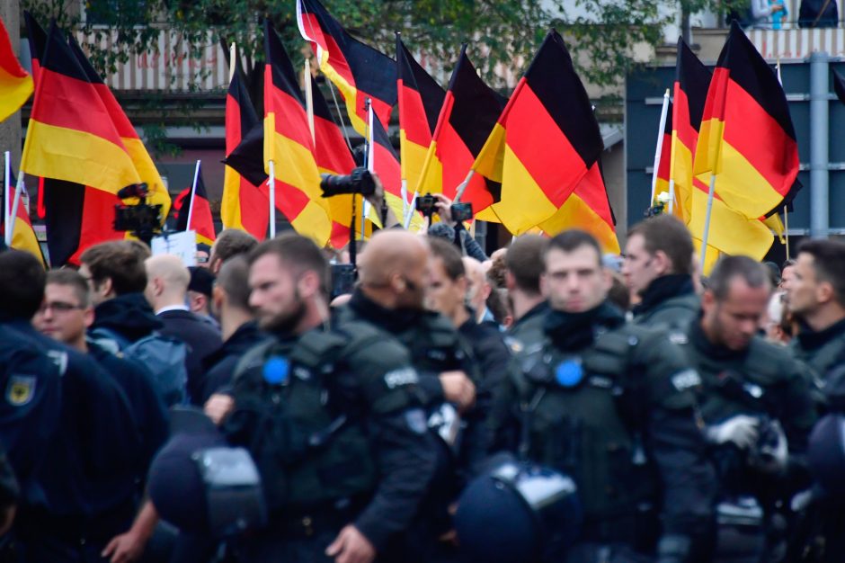 Vokietijos kraštutinių dešiniųjų AfD: peiliu užpultas kandidatas vietos rinkimuose