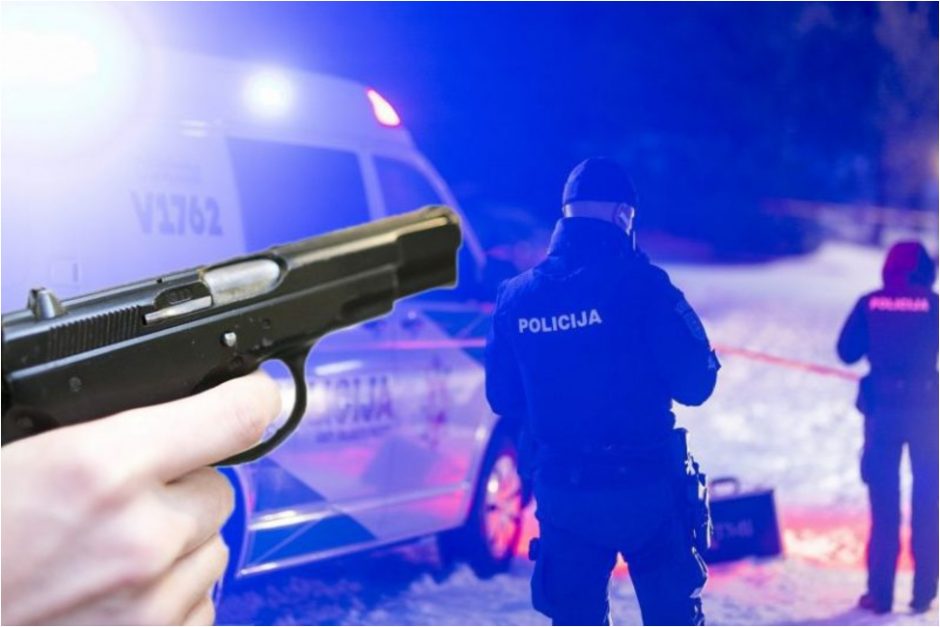 Šalį sukrėtusio įvykio atomazga: agresyvią moterį nušovusį policininką teis dėl jos nužudymo