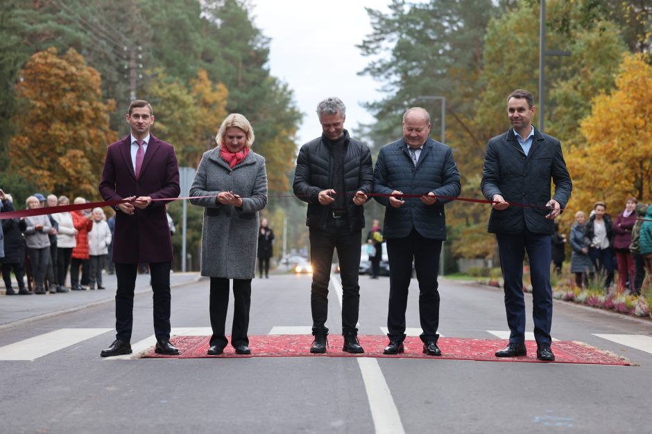 Pakaunėje dar triūsia kelių statybininkai: vykdoma beveik 90 projektų