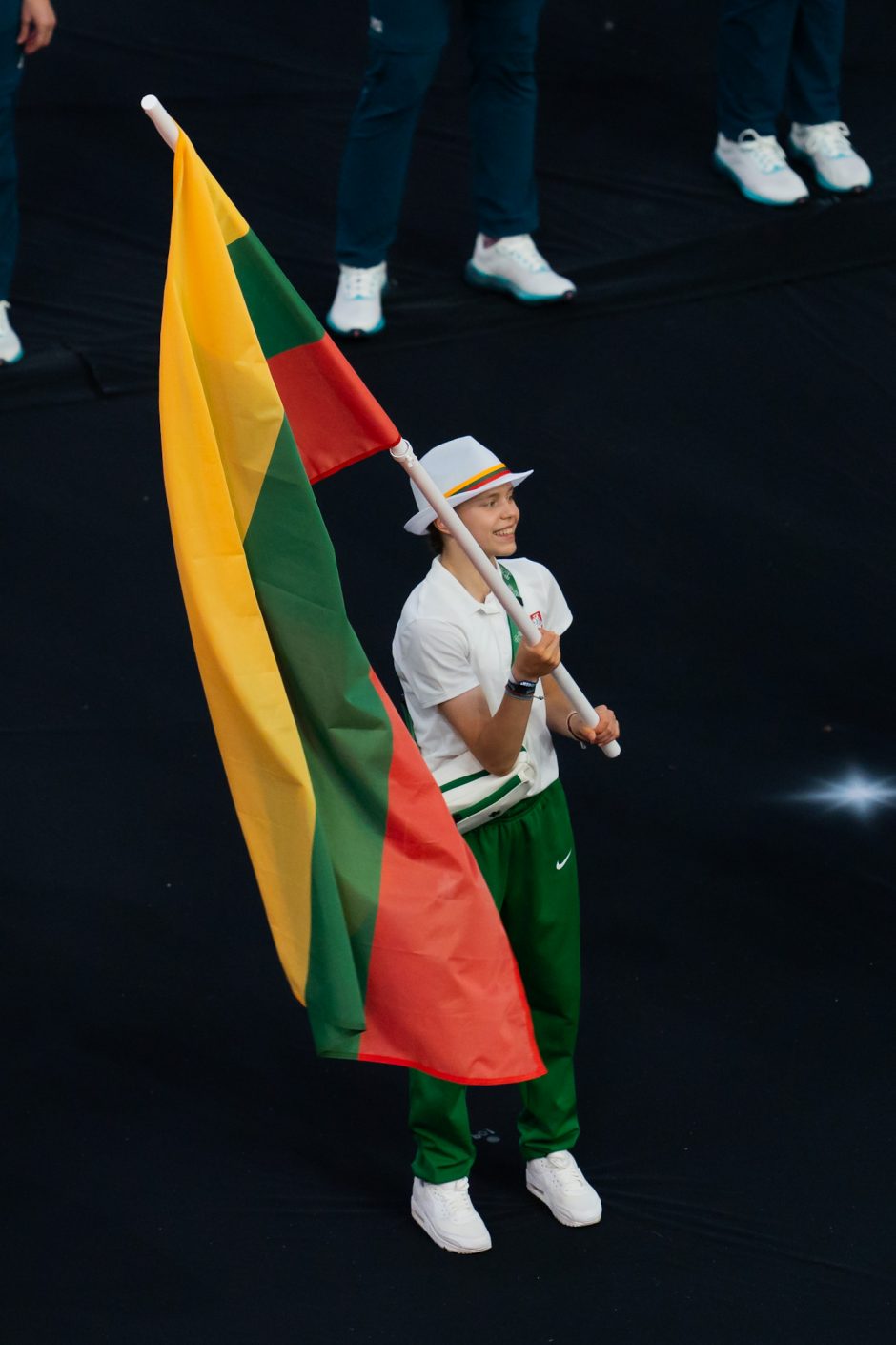 Olimpinių žaidymų uždarymo ceremonija: Lietuvos vėliava – D. Banevič rankose