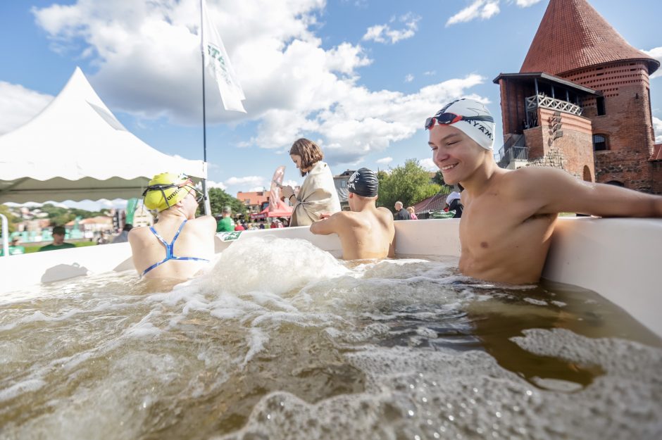 Prie Kauno pilies – plaukikai kubile, kūrybinės dirbtuvės, dainos ir šokiai