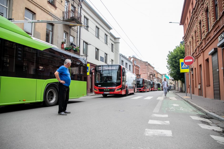 Nemuno gatvėje – stiprus dujų nuotėkis: buvo uždarytas eismas, teko evakuoti žmones