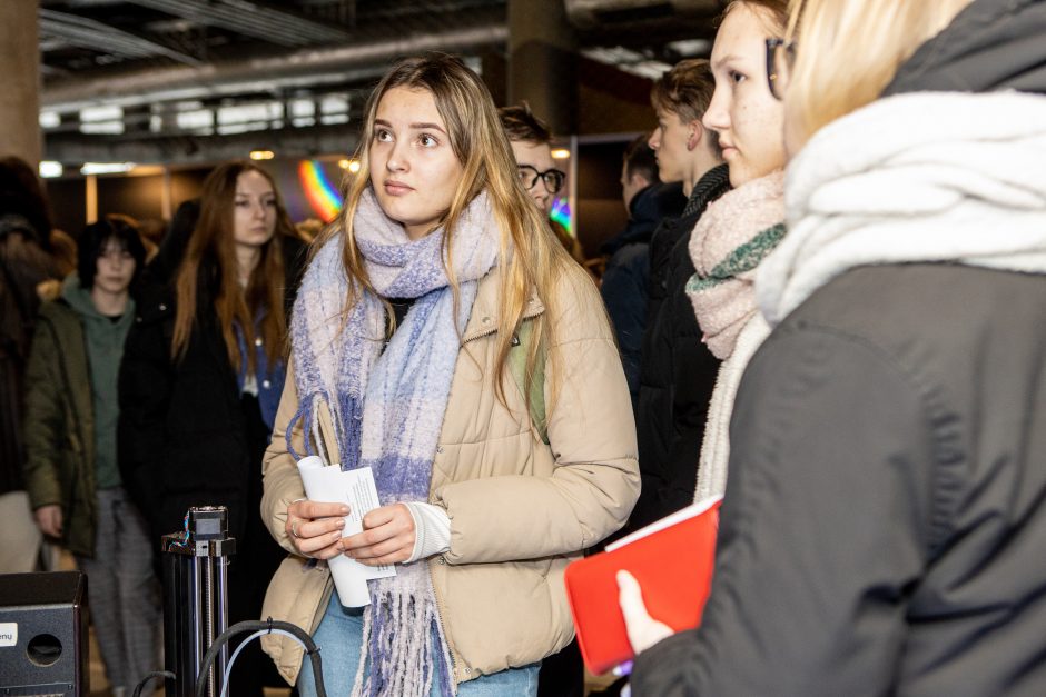 Aukštųjų mokyklų mugėje – būsimųjų studentų vilionės