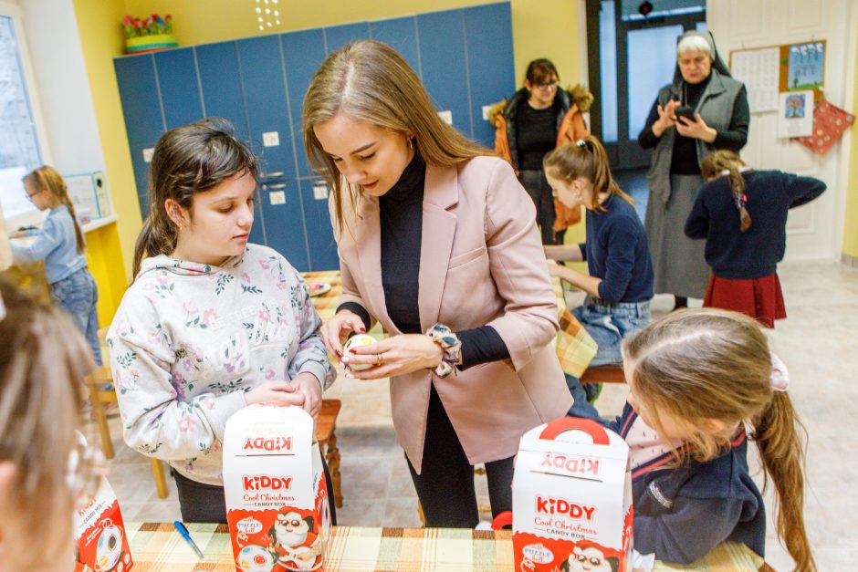 Šilti prisiminimai paskatino sugrįžti pas vaikus