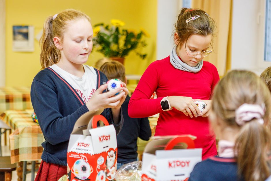 Šilti prisiminimai paskatino sugrįžti pas vaikus