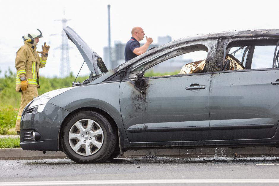 Tragedija Kauno LEZ'e: atsišaukė žuvusiojo kolegos iš Vilniaus