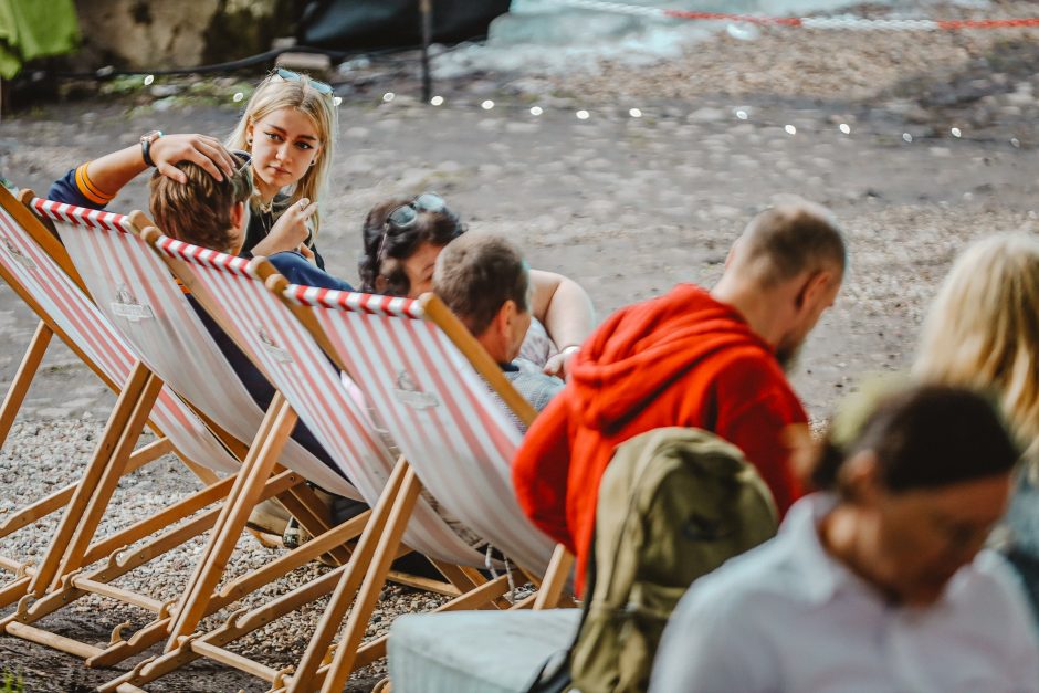 Kaunas švenčia Jonines: Santakoje – labiau tradiciškai, parako sandėlyje – jaunimo stiliumi