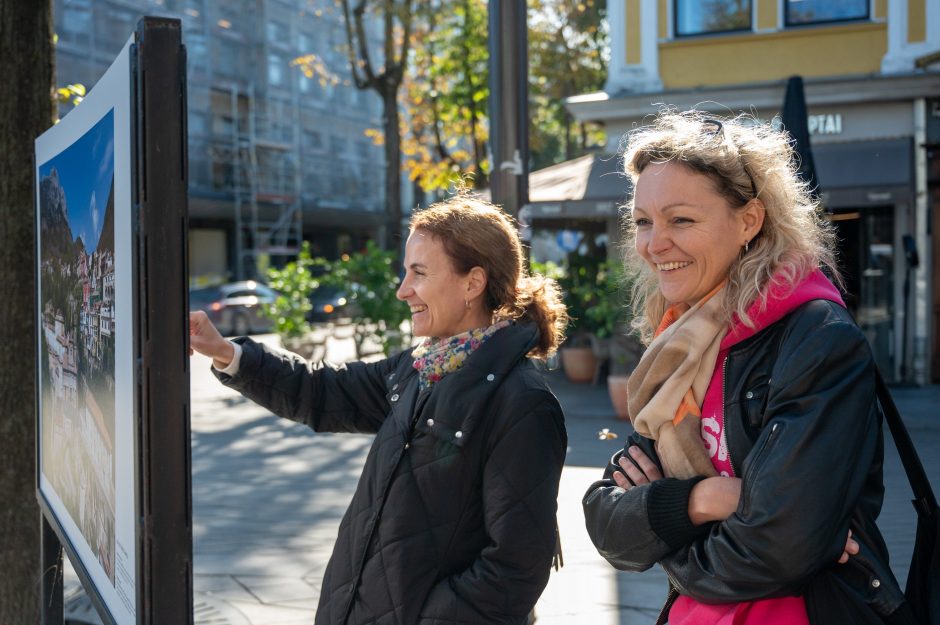 Laisvės alėjoje pristatoma paroda „Abatijų dialogas“