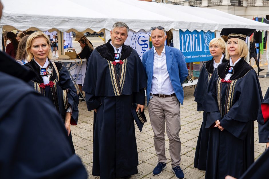 LSMU mokslo metų pradžios šventėje – neribotų galimybių ir bendruomeniškumo dvasia  