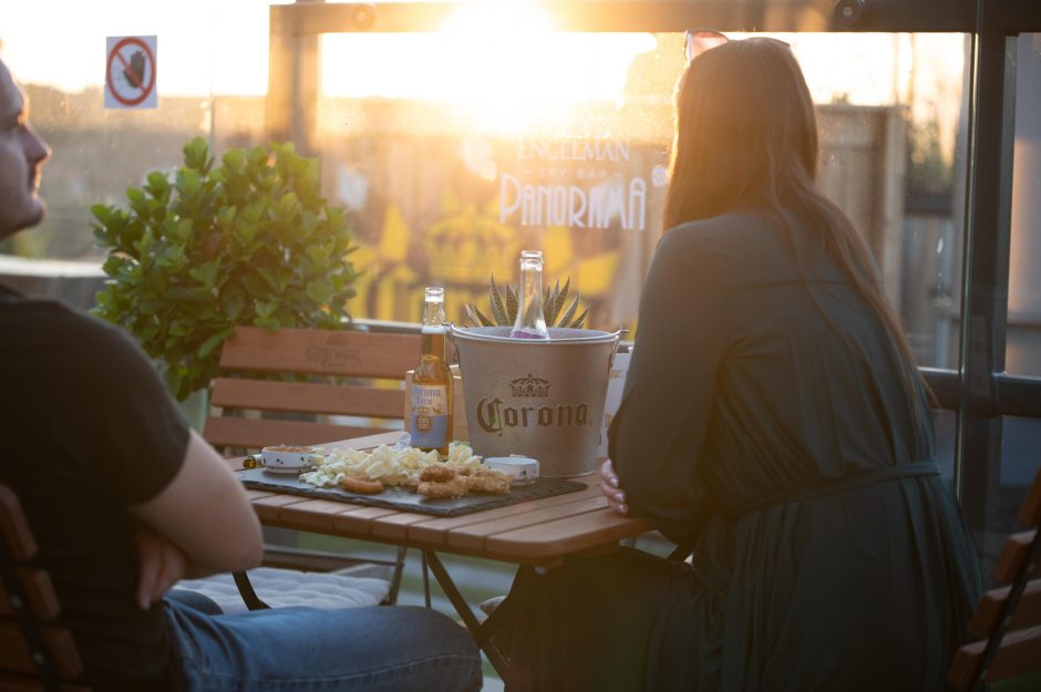 „Panorama Skybar“ rudenį pasitikti kviečia su bohemišku vakaru 