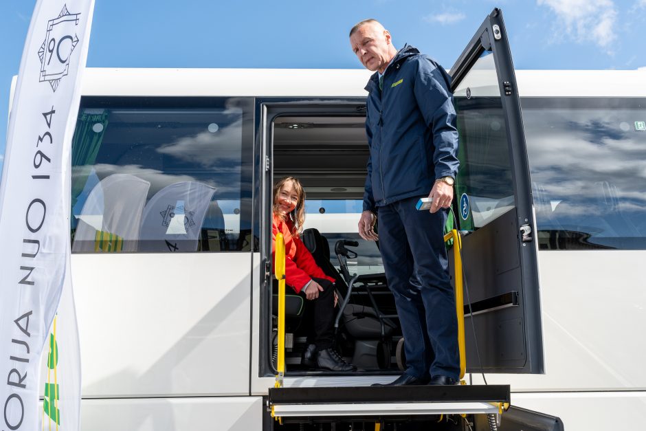 Autobuse – ir liftas, ir garsinė sistema