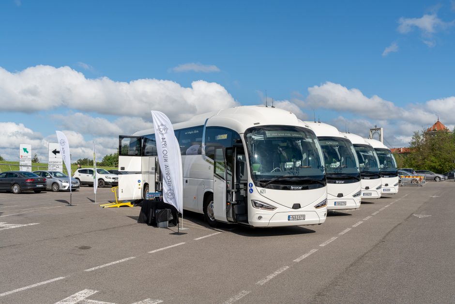 Autobuse – ir liftas, ir garsinė sistema