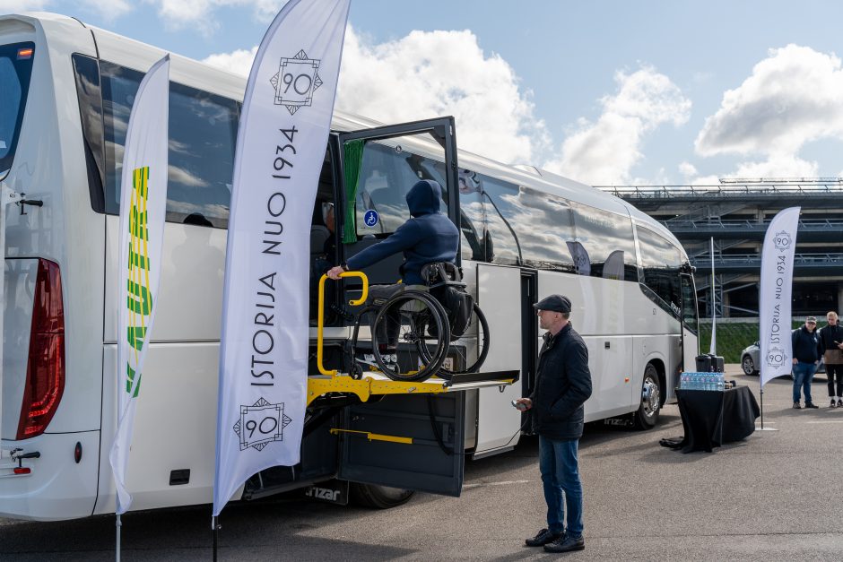 Autobuse – ir liftas, ir garsinė sistema