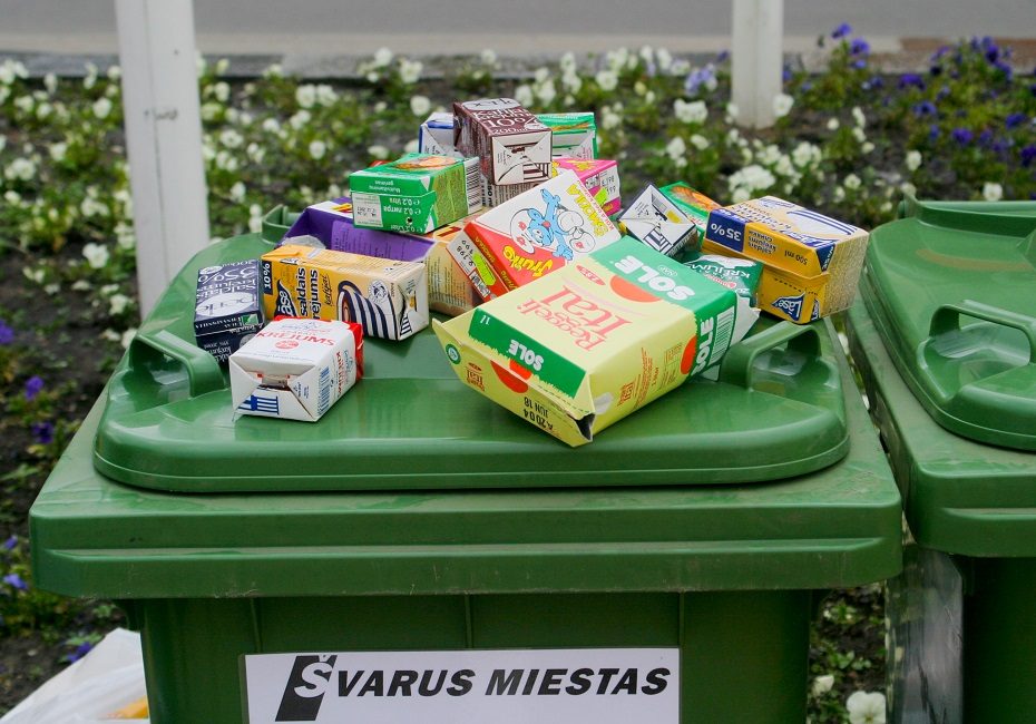 Seimas linkęs mažinti taršos mokestį už perdirbtas pakuotes