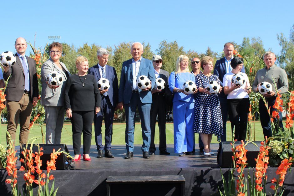 Prie Klaipėdos E. Galvanausko profesinio mokymo centro atidarytas stadionas