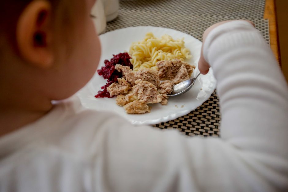 Vilniuje nebereikės mokėti už darželinukų maitinimą, net jei vaikas serga vieną ar dvi dienas