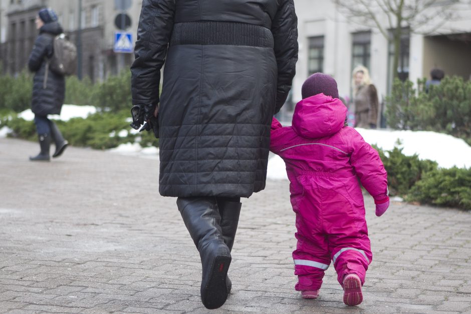 Darbdaviai nerimauja: 70 proc. į motinystės atostogas išėjusių darbuotojų negrįš į darbą?