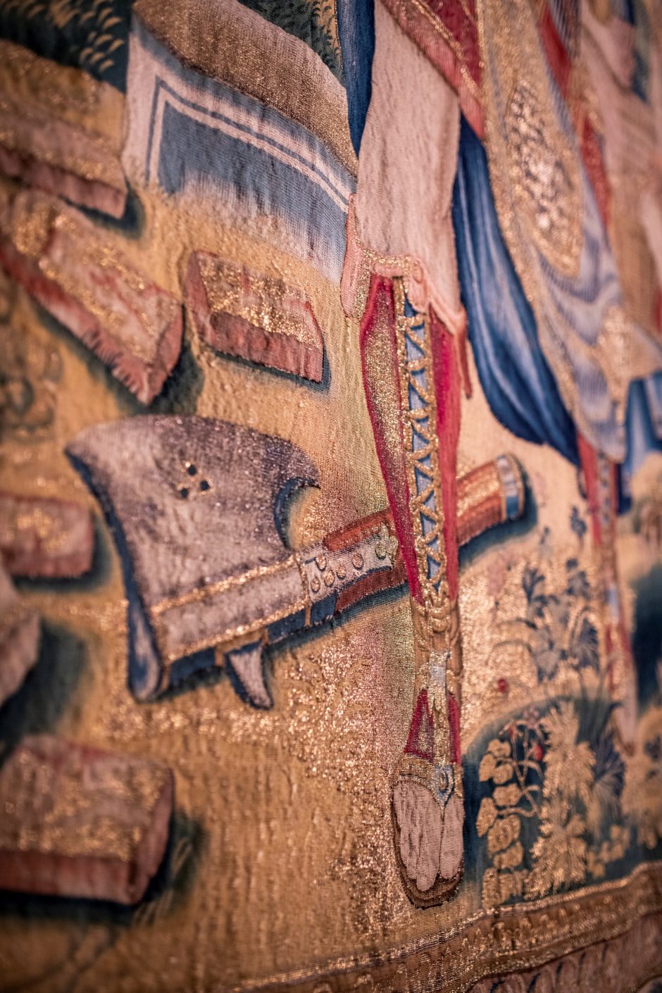 Žygimanto Augusto gobelenų kolekcijos kaina – vieni karo metai