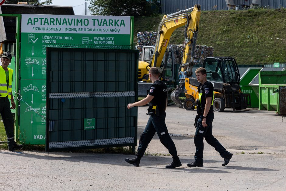 „Ecoservice“ dėl gaisro pradėjo vidinį tyrimą, skelbia paslaugas teikianti įprasta tvarka