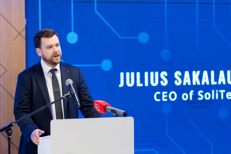 „SoliTek“ – 8 mln. eurų Taivano banko paskola,  „Oxipit“ – 3,5 mln. eurų fondo investicija