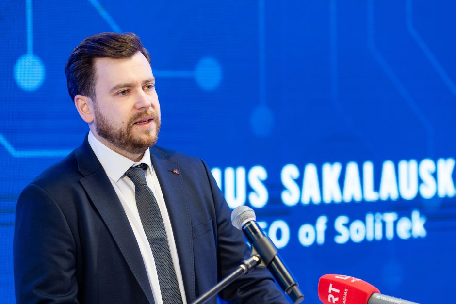 „SoliTek“ – 8 mln. eurų Taivano banko paskola,  „Oxipit“ – 3,5 mln. eurų fondo investicija