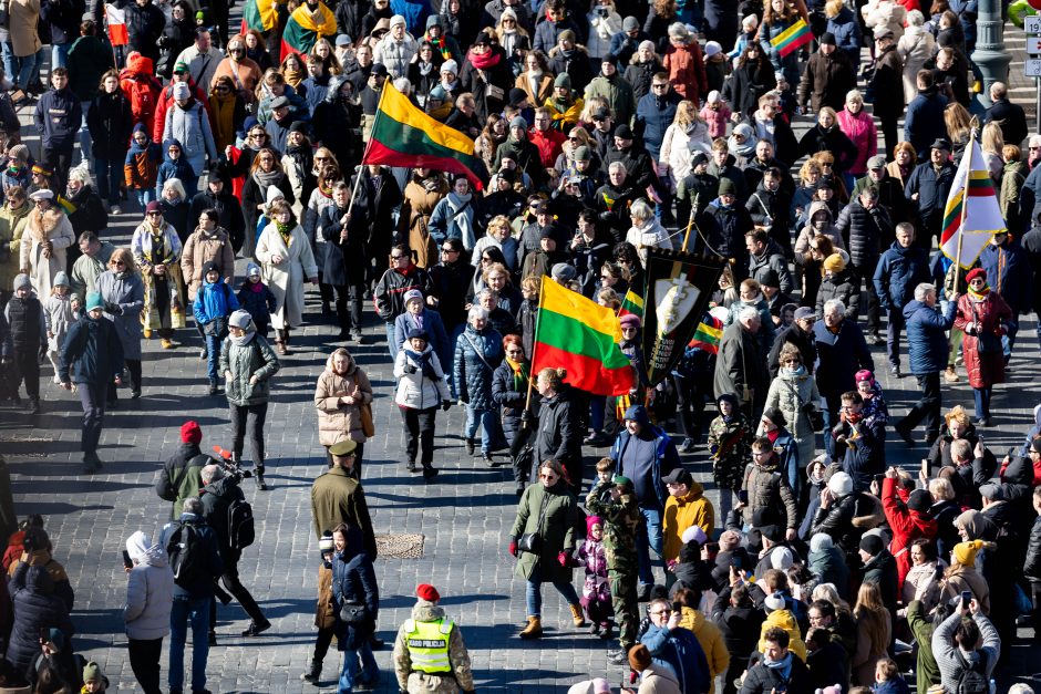 Šalies vadovai minint Kovo 11-ąją ragina nepasiduoti baimėms ir veikti drąsiai