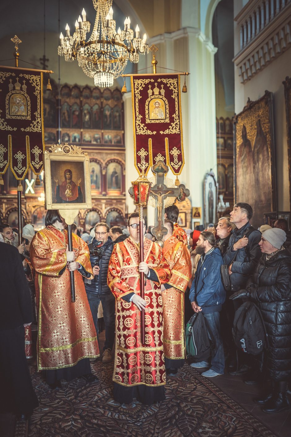 Tūkstančiai stačiatikių  išreiškė savo požiūrį į bandymus suskaldyti bažnyčią