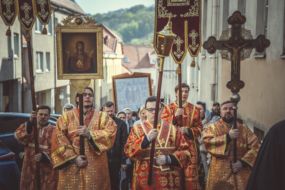 Tūkstančiai stačiatikių  išreiškė savo požiūrį į bandymus suskaldyti bažnyčią