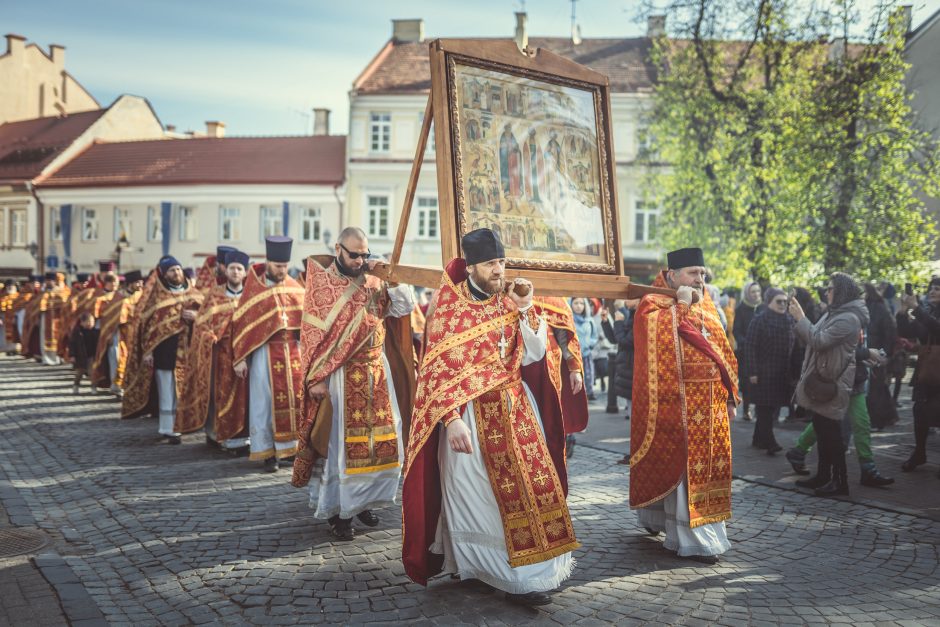 Tūkstančiai stačiatikių  išreiškė savo požiūrį į bandymus suskaldyti bažnyčią