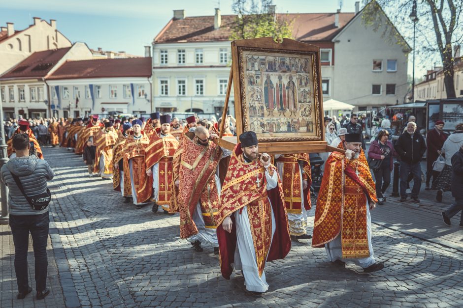 Tūkstančiai stačiatikių  išreiškė savo požiūrį į bandymus suskaldyti bažnyčią