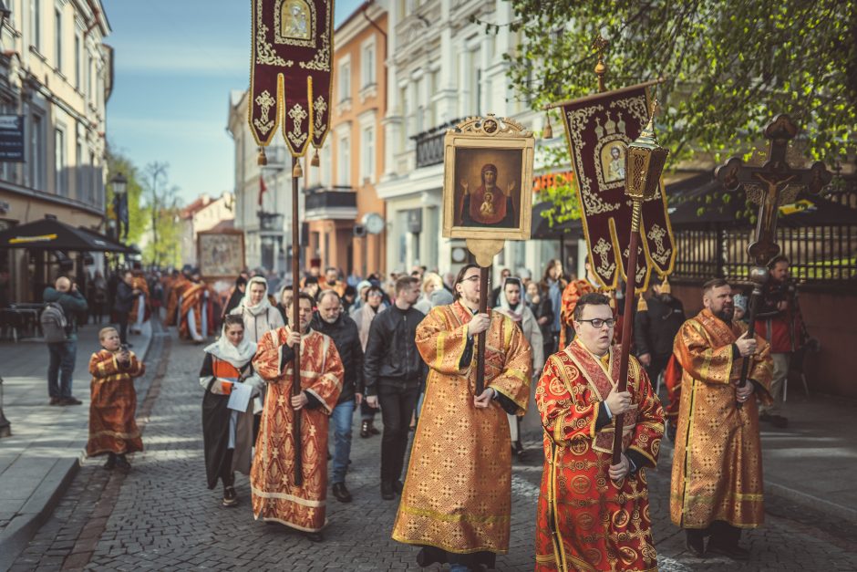 Tūkstančiai stačiatikių  išreiškė savo požiūrį į bandymus suskaldyti bažnyčią