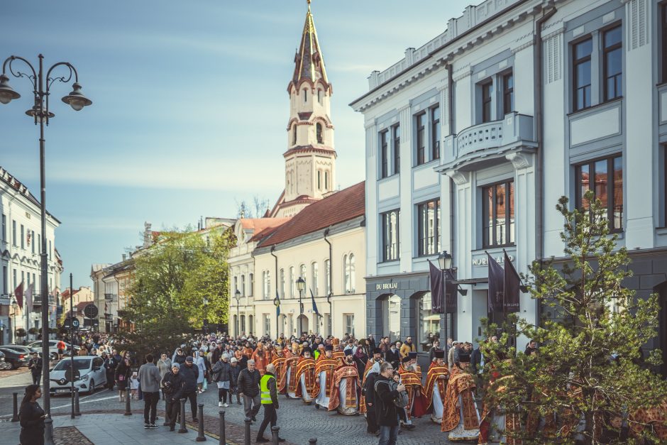 Tūkstančiai stačiatikių  išreiškė savo požiūrį į bandymus suskaldyti bažnyčią