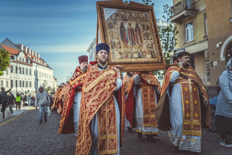 Tūkstančiai stačiatikių  išreiškė savo požiūrį į bandymus suskaldyti bažnyčią