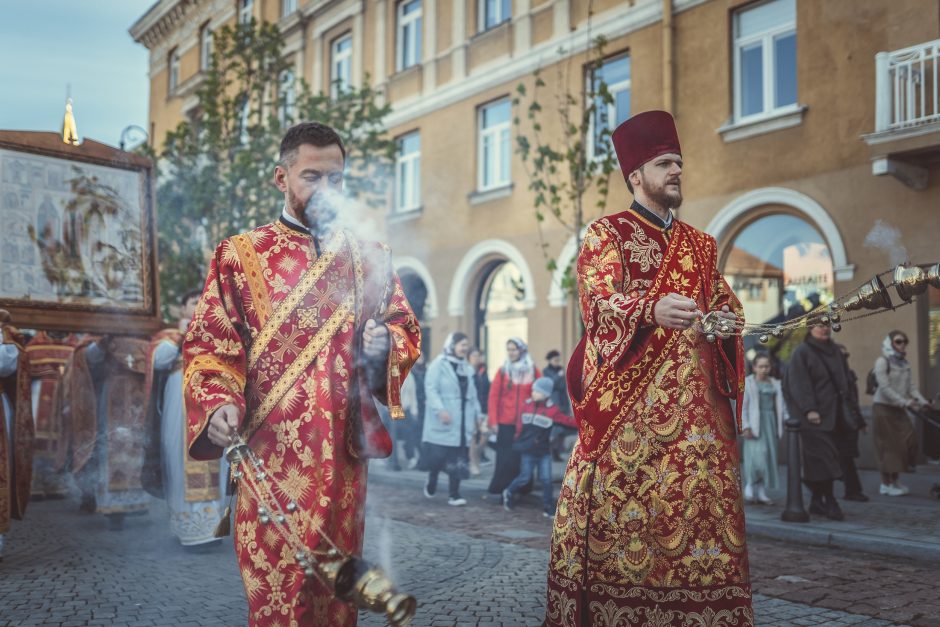 Tūkstančiai stačiatikių  išreiškė savo požiūrį į bandymus suskaldyti bažnyčią