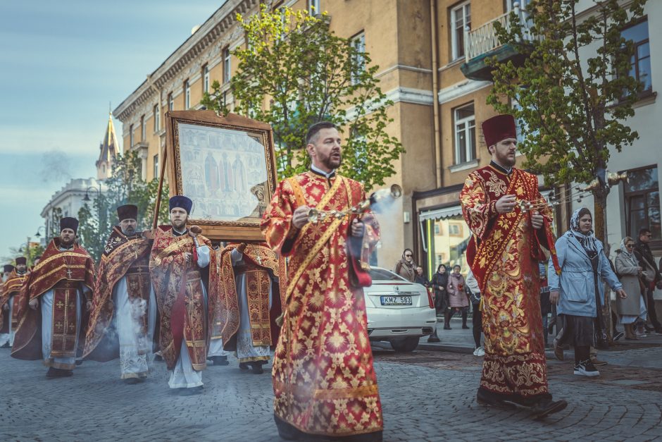 Tūkstančiai stačiatikių  išreiškė savo požiūrį į bandymus suskaldyti bažnyčią