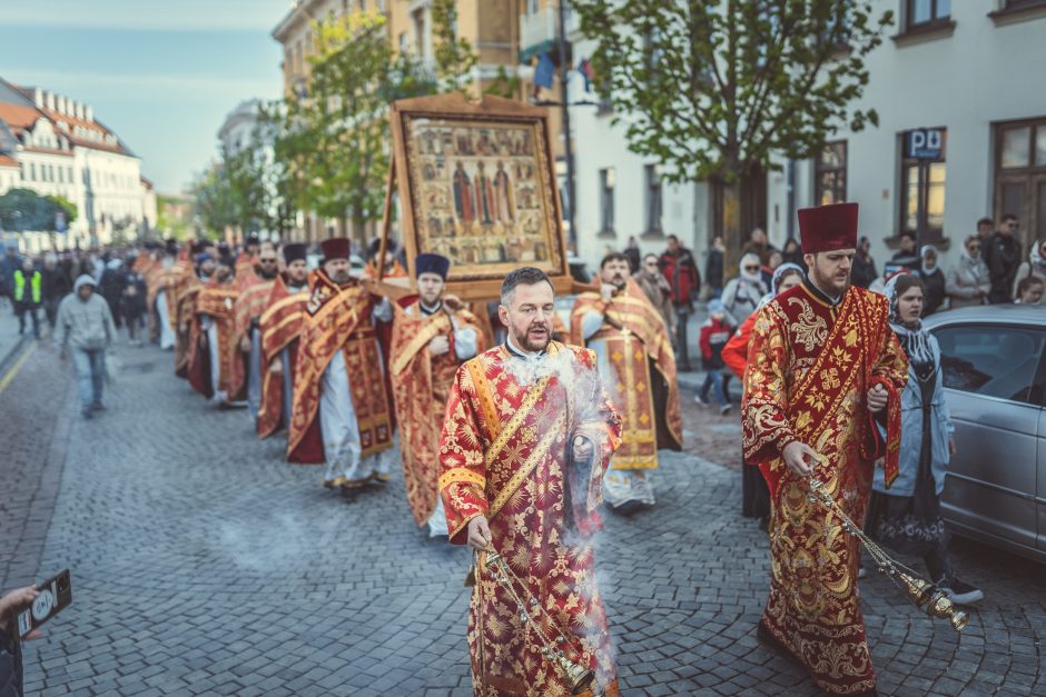 Tūkstančiai stačiatikių  išreiškė savo požiūrį į bandymus suskaldyti bažnyčią