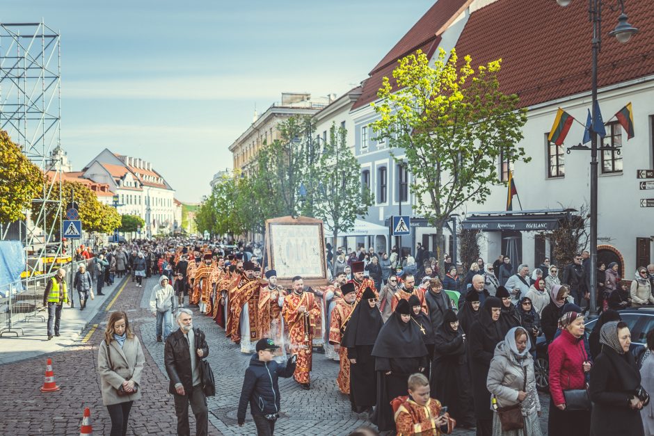 Tūkstančiai stačiatikių  išreiškė savo požiūrį į bandymus suskaldyti bažnyčią