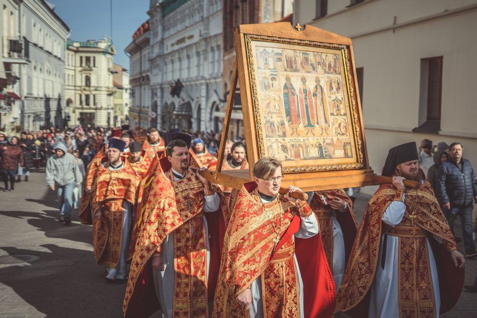 Tūkstančiai stačiatikių  išreiškė savo požiūrį į bandymus suskaldyti bažnyčią