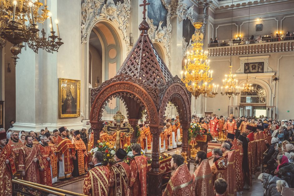 Tūkstančiai stačiatikių  išreiškė savo požiūrį į bandymus suskaldyti bažnyčią