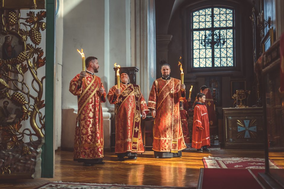 Tūkstančiai stačiatikių  išreiškė savo požiūrį į bandymus suskaldyti bažnyčią