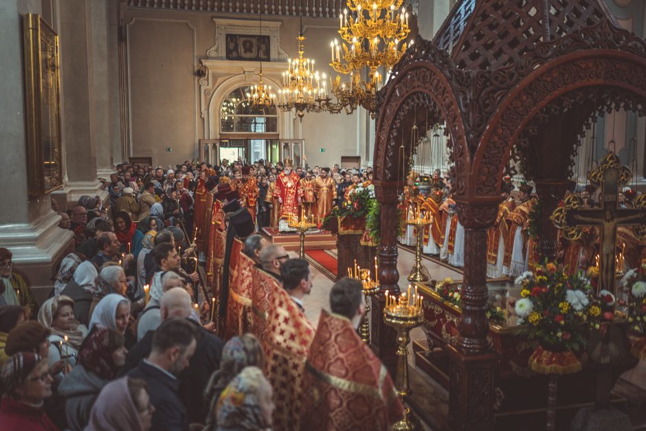 Tūkstančiai stačiatikių  išreiškė savo požiūrį į bandymus suskaldyti bažnyčią