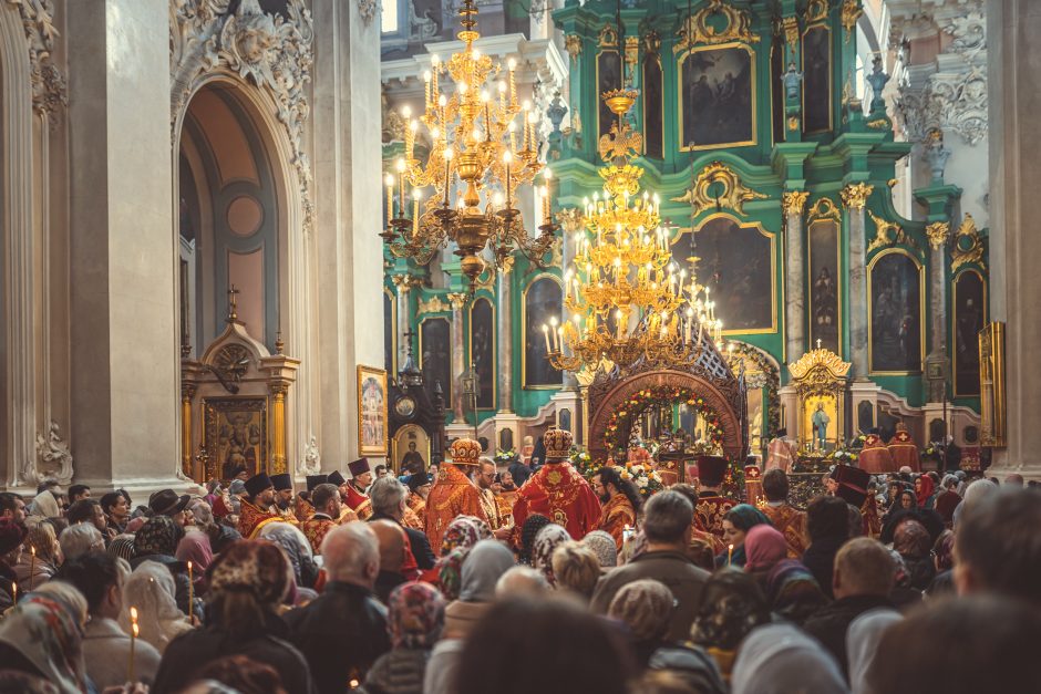 Tūkstančiai stačiatikių  išreiškė savo požiūrį į bandymus suskaldyti bažnyčią