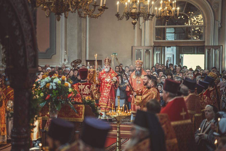 Tūkstančiai stačiatikių  išreiškė savo požiūrį į bandymus suskaldyti bažnyčią