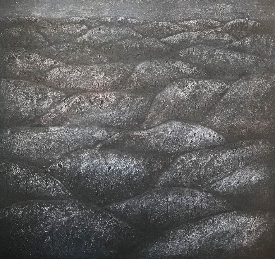 K. Danilevičienės paroda „AP galerijoje“: (ne)ramybės kontempliacijos smėlio paveiksluose