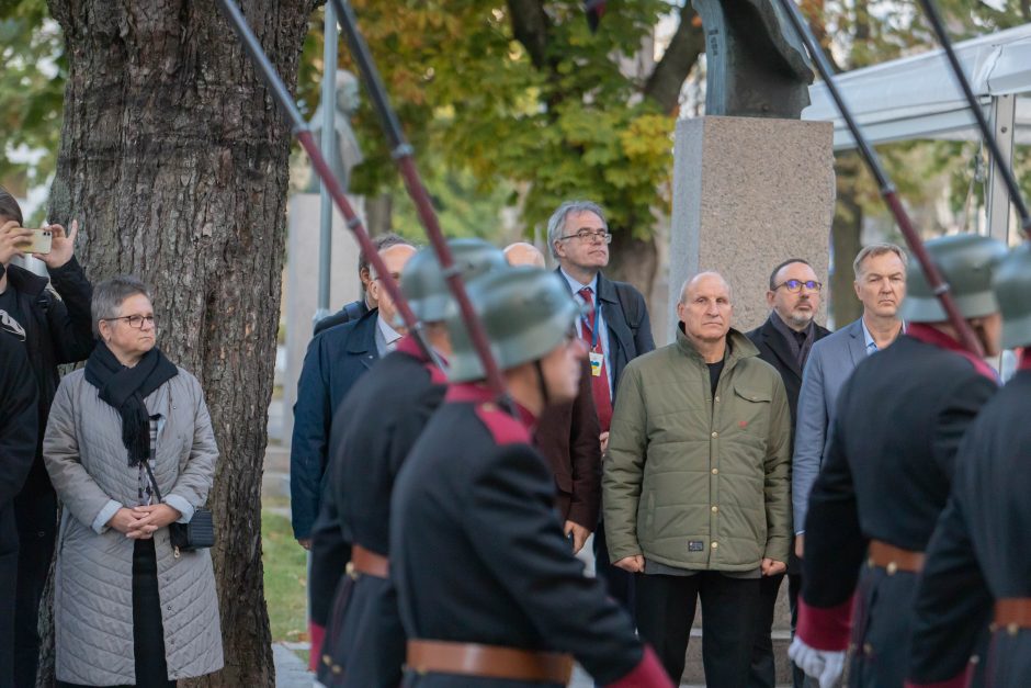 Kaune atidaryta paroda, pristatanti unikalius ukrainiečių kariuomenės eksponatus 